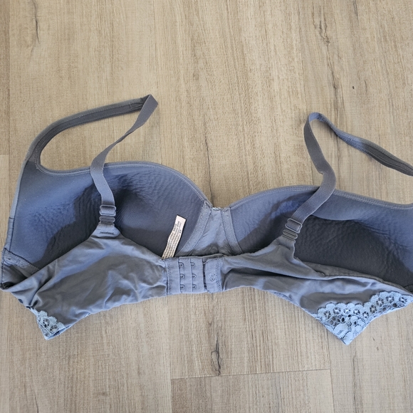 Victoria's Secret lined demi bra 38D blue on blue lace overlay Feminine - Picture 2 of 6